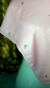 Tudung bawal cornskin shimmering manik corak lebah