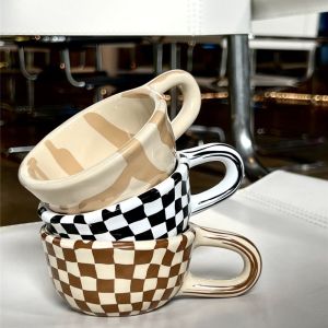 LIANG INS Ceramic Coffee Cup Hand Pinched Plaid Water Cups Retro U-shaped handle Irregular Chessboard Mugs Coffee