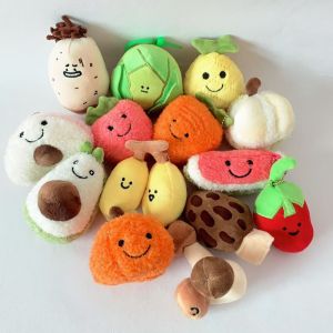 BEAUTYLASS การจำลองแบบจำลอง จี้ตุ๊กตาผลไม้ พีชทุเรียน สตรอเบอร์รี่สตรอเบอร์รี่ พวงกุญแจรูปกล้วย อุปกรณ์เสริมกระเป๋า คาวาอิ ตุ๊กตายัดไส้ผลไม้ กระเป๋าเป้สะพายหลัง