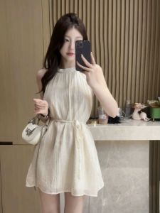 【READYSTOCK】Sleeveless halter mini dress with waist tie white dress 纯欲感挂脖短裙 小个子连衣裙 气质百搭裙 白色连衣裙 气质连身裙