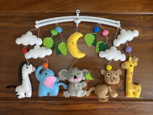 Đồ chơi treo nôi kích thích thị giác cho bé sơ sinh từ 0 -12 mth