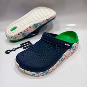 รองเท้าแตะ Crocs Lite Ride  ทางร้านจัดส่งของทุกวันหนึ่ง ถึงสามวันได้รับสินค้าเหมือนตามรูปภาพ 100%