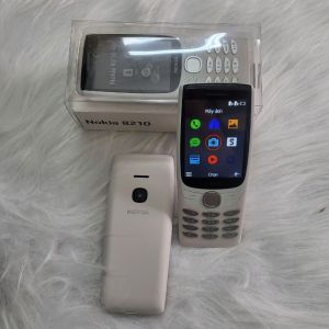 điện thoại bàn phím nokia 8210 sóng 4G 2sim. BẢO HÀNH 12 THÁNG. 1 ĐỔI 1 TRONG 2 THÁNG