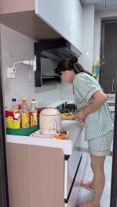 Quạt Treo Tường Mini 3 Cánh Quạt Cắm Điện Xoay 360 Độ Để Nhà Bếp Nhà Tắm Tiện Lợi Quạt Nhỏ Gọn Siêu Mát.