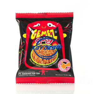 Indonesia Imported Crisp Dim Sum Noodles Hot Barbecue Flavor 14g Noodles Casual Snacks Wholesale 小鸡干脆点心面火辣烧烤味