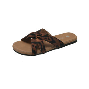 [Free Shipping] 2025 Beach Summer Exquisite New Style Cool Cross-Strap Outerwear Dress High-End Fashionable Slippers Thick-Soled Sandals