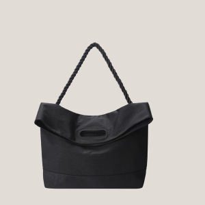 IELGY messenger bag female postman niche design texture sports fitness handbag