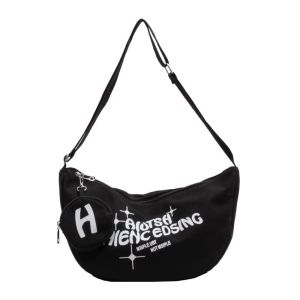 koreafashionshop(KR2000) กระเป๋าสะพายไหล่ผ้าแคนวาสแถมที่ห้อยกระเป๋าใส่เหรียญ