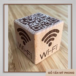 Chạm khắc cục gỗ QR code Cube QR wifi thương hiệu