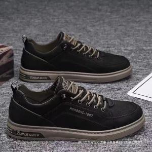 Sepatu Pria F10 Premium Sneakers Sporty Sepatu Cowok Ringan Nyaman Anti Slip Anti Licin Terbaru