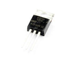 Circuitroks Triac BT136-600E SOT78
