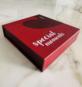 Special Moments - The question and answer game for couples. The perfect gift for anniversary partner girlfriend wife husband. 80 questions with 2 sides. Easy rules.