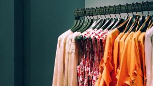 Rok Kerja Panjang Hitam Span Biron Kipas Bahan Formal Kantor 01
