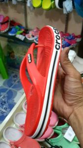 11 New arrival colours Crocs LiteRide Flip รองเท้าCrocs แตะหนีบ รองเท้ากำลังฮิต รองเท้าเบาพื้นนิ่มใส่สบาย