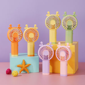 QUẠT CẦM TAY 5 CÁNH CUTE MẪU MỚI 2024 MÀU NGẪU NHIÊN