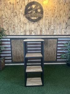 IRONSERVICE ชั้นวางของ 4 ชั้น " เฟอร์นิเจอร์ โครงเหล็กกันสนิม ตกแต่งภายในและภายนอก มีประกัน " (จัดส่งรวดเร็ว)