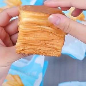 牛乳千层吐司 75g/包 奶香手撕面包 千层面包 零食 早餐代餐 Multi-layer Milk Toast Milk Bread Shredded Bread Casual Snack Breakfast Replacement