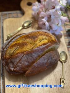 ขนมปังปลอม โมเดลขนมปัง (เซ็ต5 แผ่น) จับแล้วนิ่มเหมือนจริง มีกลิ่นหอม ราคาดังกล่าวไม่รวมภาชนะและอุปกรณ์ตกแต่งอื่นๆ