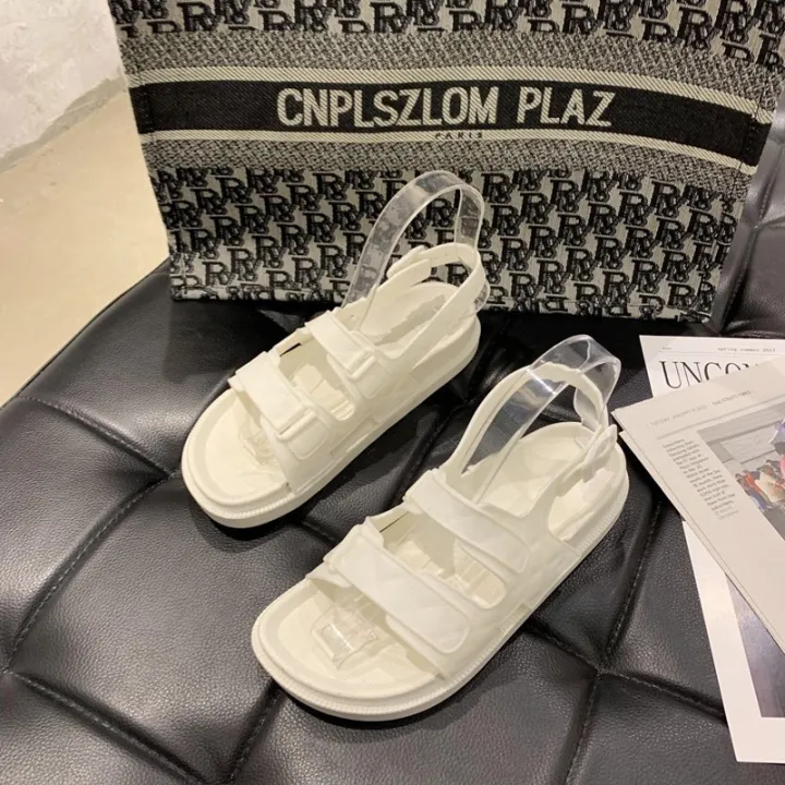 Sandal%20n%E1%BB%AF%20th%E1%BB%9Di%20trang%202%20quai%20ngang%20k%E1%BA%BB%20caro%20c%C3%B3%202%20m%C3%A0u%20-%20Image%202