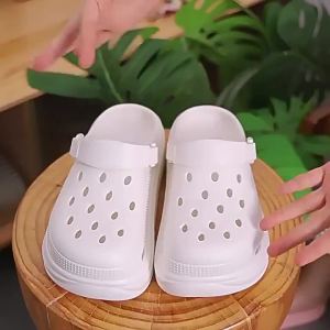 Cartoon Versatile Thick-Soled Anti-Slip Clogs For Women New Summer Beach Style With Closed Toe
