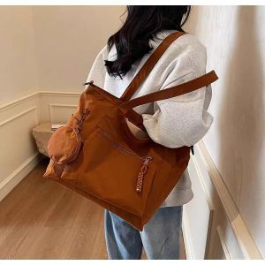 กระเป๋าช้อปปิ้ง ไนลอน กระเป๋าลําลอง การเดินทาง เบา ไหล่ข้างหนึ่ง ความรู้สึกของแฟชั่น กันน้ำและกันรอยเปื้อน