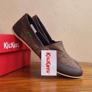 Sepatu wanita slip on flat shoes terbaru kekinian viral cewek kerja kuliah perempuan  hijabers keren