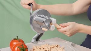 Cavatelli Maker Machine Hand Crank Gnocchi Pasta Making Machine Homemade Pasta Maker Gnocchi Macaroni Maker for Gnocchis Seashells Pasta Making Tool Easy to Clean