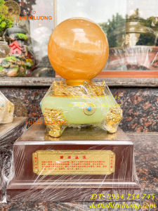 Bi cầu thạch anh đế ngọc cực đẹp 3 màu: Vàng đỏ trắng đk bi khoảng 12cm cao 30cm đế rộng 20cm