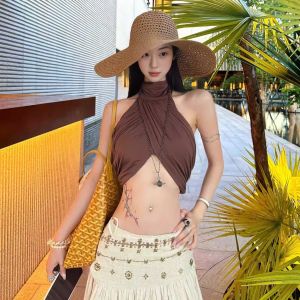Áo Tank Top Cổ Yếm Nữ Phong Cách Retro Trẻ Trung Phù Hợp Mặc Hằng Ngày