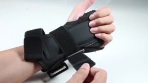 Wrist Support Brace Aluminum Splint Breathable For Carpal Tunnel Arthritis Tendonitis
