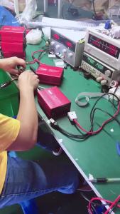 Quickly able 300W Vehicle Inverter   Double USB4.8A Dual US Standard DC12-AC110V/220V Power adapter