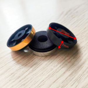 Chân đế Cho Loa âmply. Cao Cấp đường kính 40mm cao 10mm chất liệu nhựa màu vàng đen  bạc đệm xốp đen - Giá 1 cái