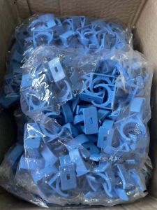 (แพค1ตัว) ก้ามปูฟ้า 3/4 นิ้ว แคล้มก้ามปูจับท่อ แค้มจับท่อขนาด6หุน ก้ามปูพีวีซี ข้อต่อพีวีซี PVC ส่งไว ส่งทุกวัน ถูกคุ้ม ราคาโรงงาน