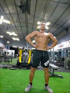 Quần Đùi Tập Gym 2 Lớp Mẫu Chữ GYM Chất Thun Co Giãn Thoáng Mát