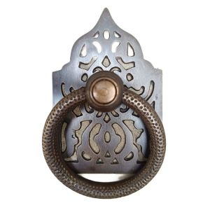 Tarikan Pintu Gebyok Kuningan Antik