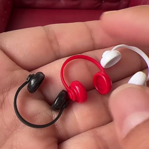 1/12 Scale Computer Room Accessory Headphones Plastic Construction Easy DIY Dollhouses Decoration