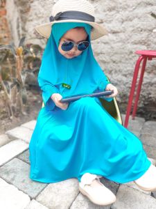 Baju anak perempuan muslim Gamis set hjab kerudung terbaru