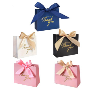 Premium User Friendly Candy Holders Feature Embossed Detail Decorative Paper Wedding Box Perfect for Bridal Showers