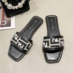 [Free Shipping] WomenS Outdoor Sandals Trendy On New Summer Style Easy To Match Flat-Soled Non-Slip One-Strap Slippers
