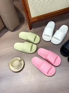 Thick-Soled EVA Slippers New Summer Model For Women Suitable For Home Use Couples Bathroom Soft-Soled MenS Sandals For Outdoor Use