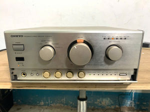 bán  Amply nghe nhạc đời vip Onkyo  A -  911M LTD  bãi nhật CS 130w  hát rất tốt rất khoẻ hàng bãi nhật về