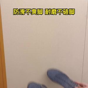 New Half-Covered Toe Slippers For Women Summer Hollow Breathable Thick-Soled Non-Slip Bathroom Crystal Slip-On Sandals