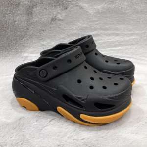 Crocs womens sports slippers sandals non-slip and breathable super OEM