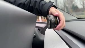 ToKerNew Vacuum Magnetic Phone Holder Suction Cup Adjustable Car Mount Phone Bracket Rotation Foldable Phone Stand Dashboard