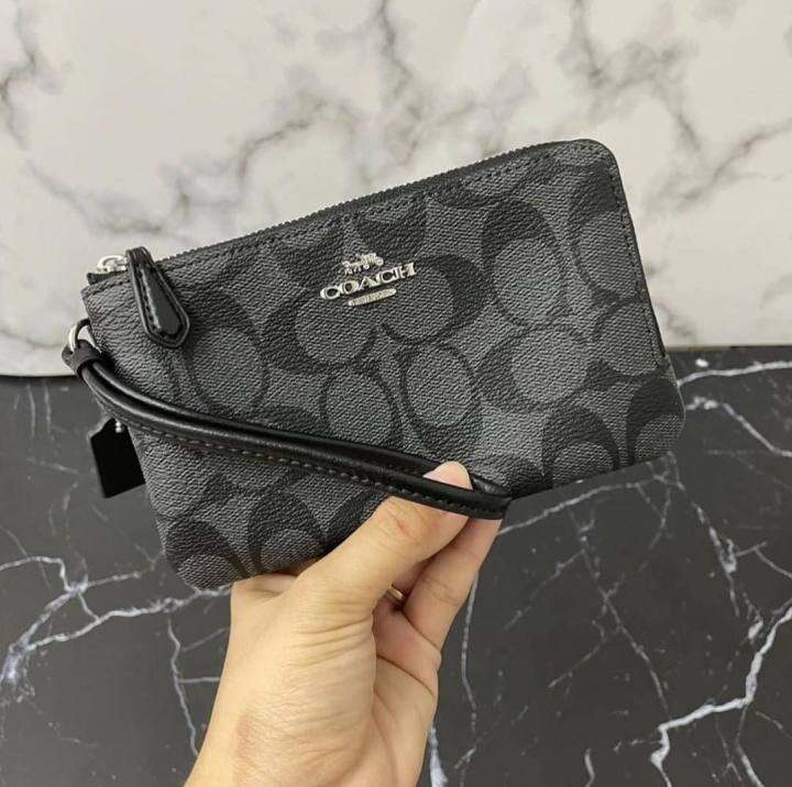 Coach wallet 2024 wristlet black