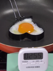 4 Pieces Egg Moulds Omelette Egg Frying Moulds Eggs Pancake Rings Stainless Steel Material for Fried Egg Kitchen Gadgets