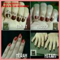 Pacar Henna kutek muslim warna warni. 