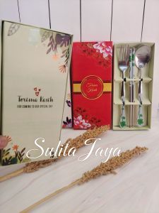 isi 20 pcs -  souvenir pernikahan sendok garpu sumpit Stainlis(SGS) sakura kemasan full box