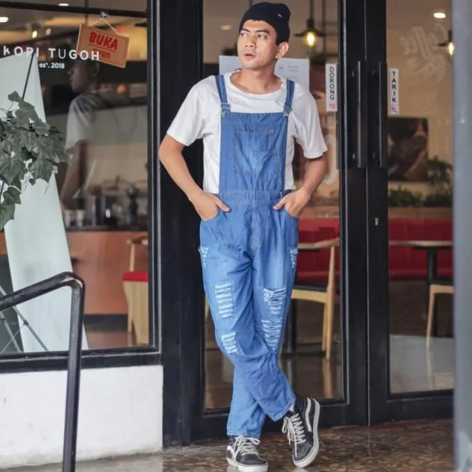 Overall store jeans pria