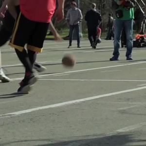 แผ่นรองเข่าสำหรับฟุตบอลบาสเก็ตบอลสนับแข้งเล่นกีฬาซอฟท์บอลวอลเลย์บอล